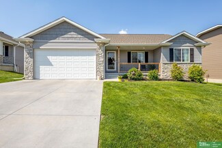 4210 W Hancock Ct, Lincoln, NE 68528