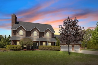 2606 Hulett Ct, Faribault, MN 55021