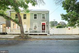 228 S Penn St, York, PA 17401
