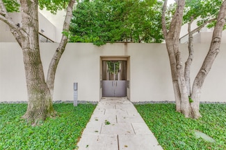 4335 Travis St, Dallas, TX 75205