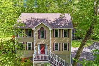 14 Holton Cir, Londonderry, NH 03053