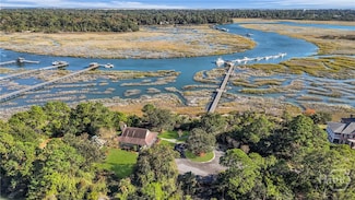 135 Marsh Harbor Dr S, Savannah, GA 31410