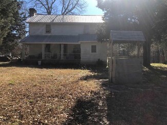 690 Old Corn Mill Rd, Cowpens, SC 29330