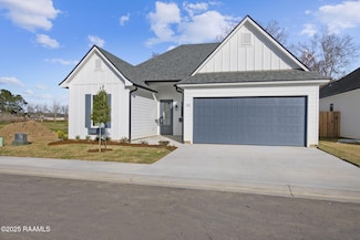114 Greenhouse Rd, Youngsville, LA 70592