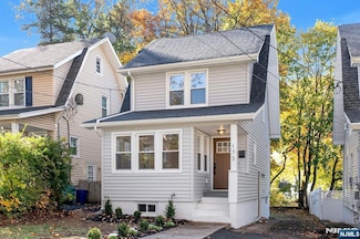 173 W Newell Ave, Rutherford, NJ 07070