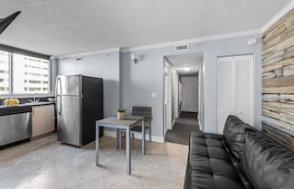2951 S Bayshore Dr Unit 917, Miami, FL 33133