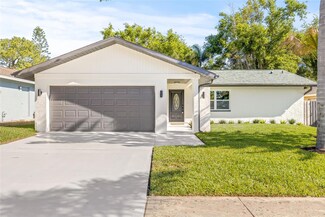 2651 Surrey Dr, Palm Harbor, FL 34684