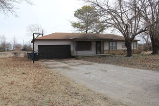 2034 Hycrest Dr, Broken Arrow, OK 74014
