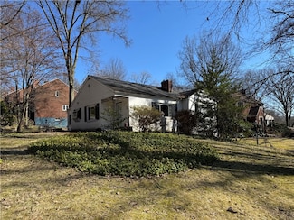 327 Edgewood Rd, Pittsburgh, PA 15221