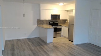 1755 NE 116th Rd Unit 15, North Miami, FL 33181