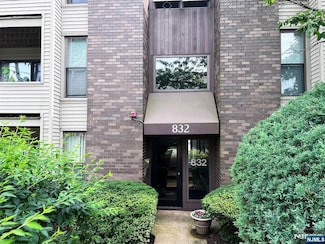 832 Main St, Belleville, NJ 07109