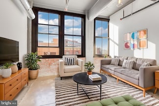 1701 Tulip St Unit 402, Philadelphia, PA 19125