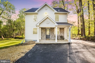4200 Hedgehill Ln, Phoenix, MD 21131