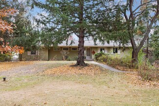 26 Duck Pass Rd, Saint Paul, MN 55127