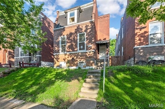 3931 Pennsylvania Ave, Saint Louis, MO 63118