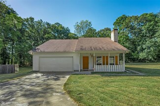8227 Southdowns Dr, Shreveport, LA 71107