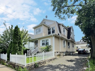 19 Woodrow St, Stamford, CT 06902