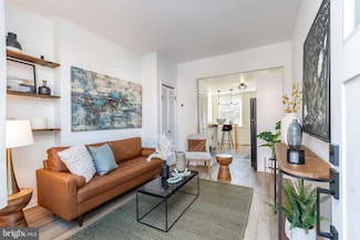 422 W Jefferson St, Philadelphia, PA 19122