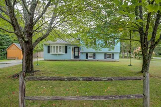 1 Scottsdale Ave, Lisbon Falls, ME 04252
