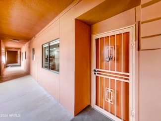 12212 N Paradise Village Pkwy S Unit 203, Phoenix, AZ 85032