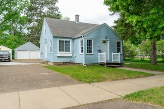 1224 S 8th Ave, Wausau, WI 54401