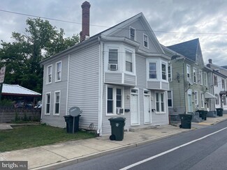 206 East Ave, Hagerstown, MD 21740