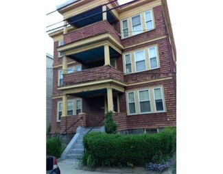 128 Capen St, Dorchester Center, MA 02124