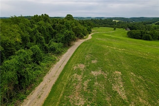 312 Vance Dr, Burgettstown, PA 15021