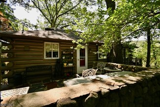 23 Choctaw Trail, Jefferson, NJ 07438