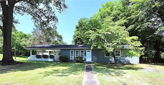 722 Orchard Dr, Graham, NC 27253