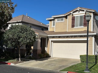 584 Silver Maple Dr, Hercules, CA 94547