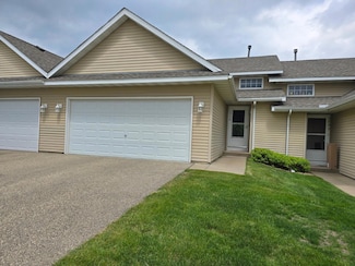 2750 Ridgeview Dr, Red Wing, MN 55066