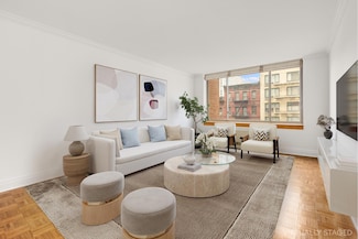 350 E 82nd St Unit 4U, New York, NY 10028