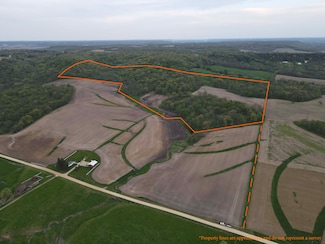 000 W Steele Rd, Hanover, IL 61041