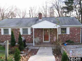 632 Eastpoint Rd, New Freedom, PA 17349