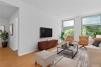 630 W 6th St Unit 215, Los Angeles, CA 90017