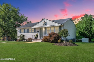 4 Lake Dr, Howell, NJ 07731