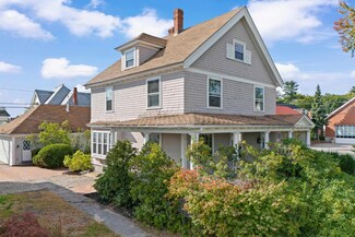 788 Chestnut St, Manchester, NH 03104