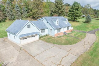 81 E Piper Ln, Benton, PA 17814