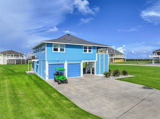 808 Pinata Dr, Crystal Beach, TX 77650