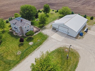 4731 E 10th Rd, Earlville, IL 60518