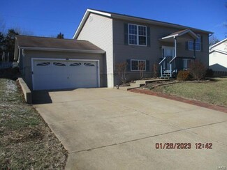 127 Grand Central Dr, Union, MO 63084