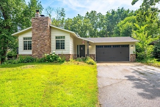 1108 W River St, Monticello, MN 55362