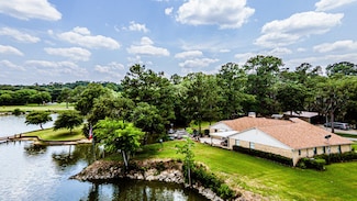 46 Point Loop, Huntsville, TX 77320