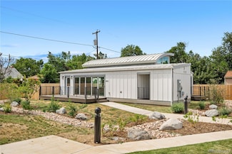 1957 Blackhawk St, Aurora, CO 80011
