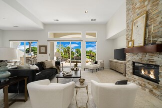 400 Tomahawk Dr, Palm Desert, CA 92211