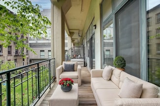 205 10th St Unit 2H, Jersey City, NJ 07302