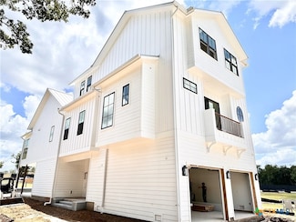 508 Lake St, Kingsland, TX 78639