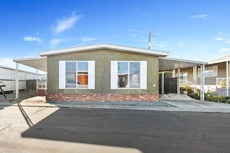 1551 6th Avenue Dr Unit 56, Kingsburg, CA 93631