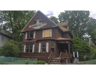 38 Algonquin St, Dorchester Center, MA 02124